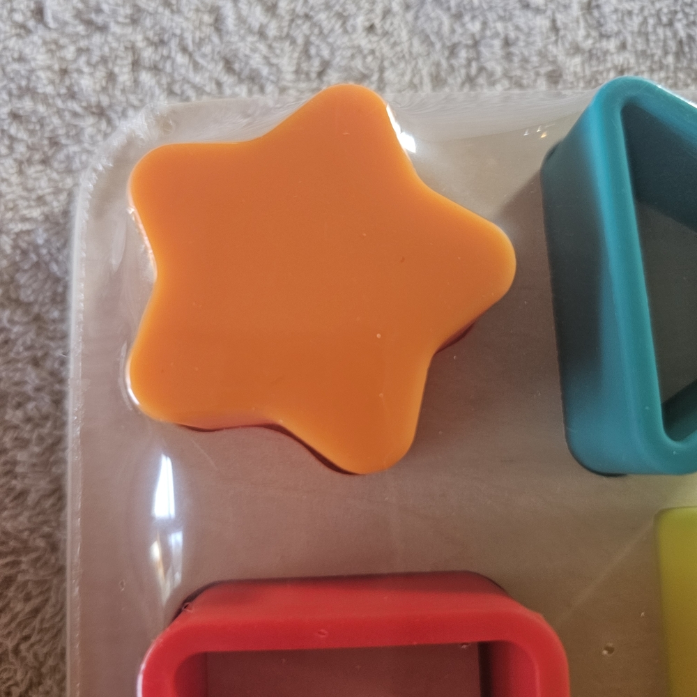 Fisher-Price Colorful Shape Sorter Puzzle - Orange, Teal, Red, Yellow - Picture 5 of 7